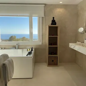 https://finca-ines-marbella-luxury-farm-house.1costadelsol.com
